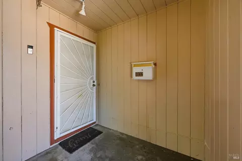 Exterior - 1032 Atherton St, Vallejo, CA 94590 photo 9 of 16