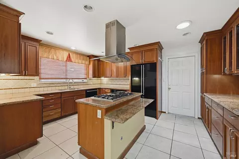 Kitchen - 1032 Atherton St, Vallejo, CA 94590 photo 1 of 7