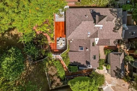 Exterior - 230 Miller Ave, Mill Valley, CA 94941 photo 9 of 14