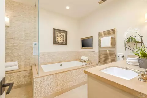 Bath - 230 Miller Ave, Mill Valley, CA 94941 photo 3 of 7