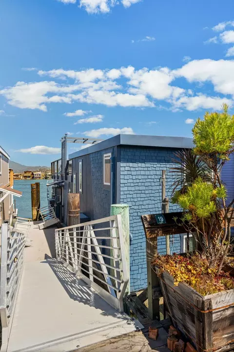 19 Liberty Dock, Sausalito, CA 94965 photo 14