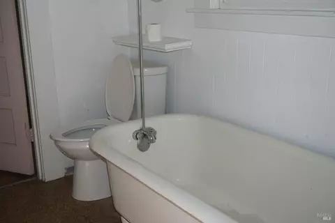Bath - 819 Monterey St, Vallejo, CA 94590 photo 1 of 2