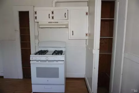 Kitchen - 819 Monterey St, Vallejo, CA 94590 photo 2 of 3