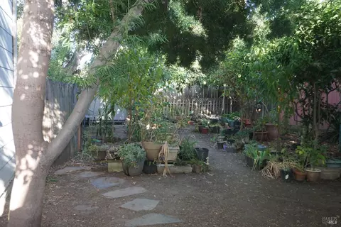 Exterior - 819 Monterey St, Vallejo, CA 94590 photo 5 of 13