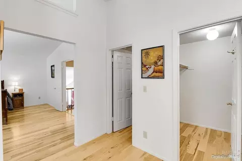 Entry Way - 848 Wellfleet Dr, Vallejo, CA 94591 photo 3 of 5