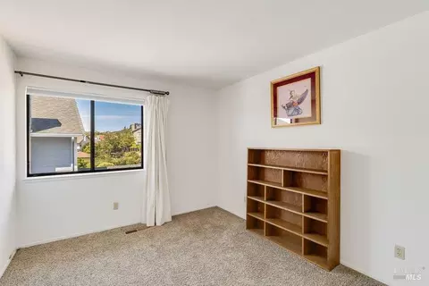 Bedroom - 848 Wellfleet Dr, Vallejo, CA 94591 photo 6 of 7