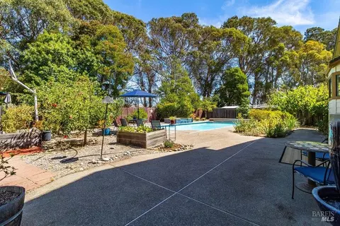 Exterior - 848 Wellfleet Dr, Vallejo, CA 94591 photo 17 of 22
