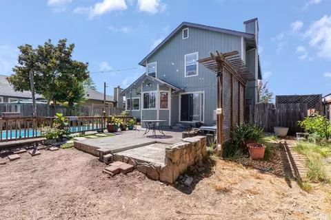 Exterior - 104 Macklin Dr, Cotati, CA 94931 photo 8 of 8