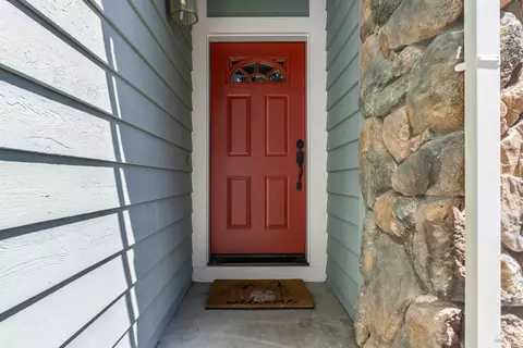 Entry Way - 104 Macklin Dr, Cotati, CA 94931 photo 1 of 2