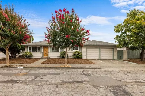 610 Willrush St, Santa Rosa, CA 95401