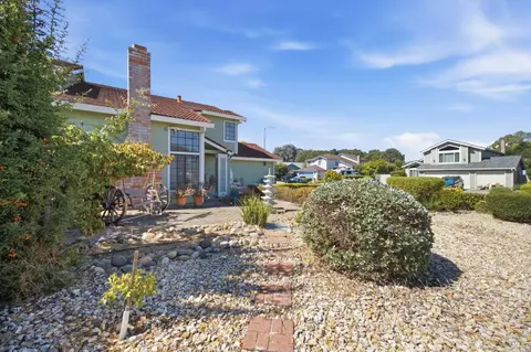Exterior - 249 Valley Oak Ln, Vallejo, CA 94591 photo 5 of 19