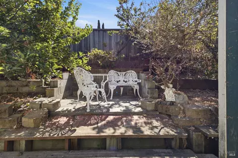 Exterior - 249 Valley Oak Ln, Vallejo, CA 94591 photo 12 of 19