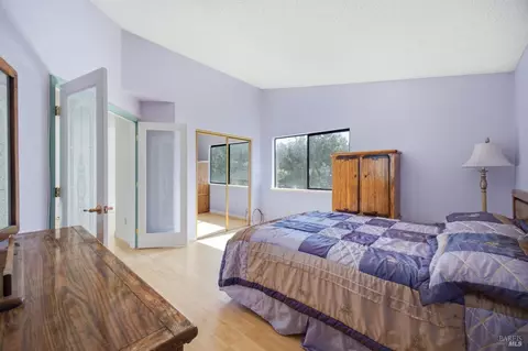 Bedroom - 249 Valley Oak Ln, Vallejo, CA 94591 photo 3 of 12