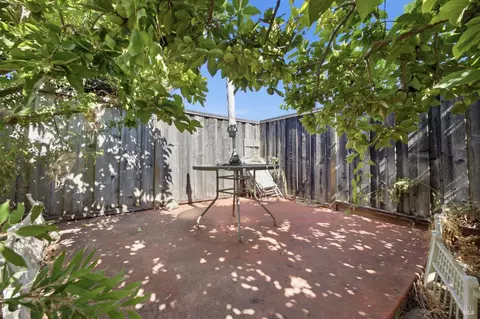 Exterior - 249 Valley Oak Ln, Vallejo, CA 94591 photo 13 of 19