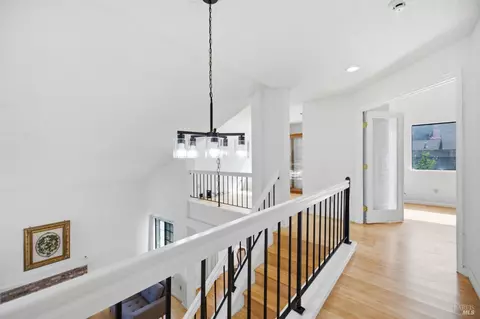 Entry Way - 249 Valley Oak Ln, Vallejo, CA 94591 photo 3 of 7