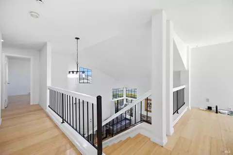 Entry Way - 249 Valley Oak Ln, Vallejo, CA 94591 photo 2 of 7