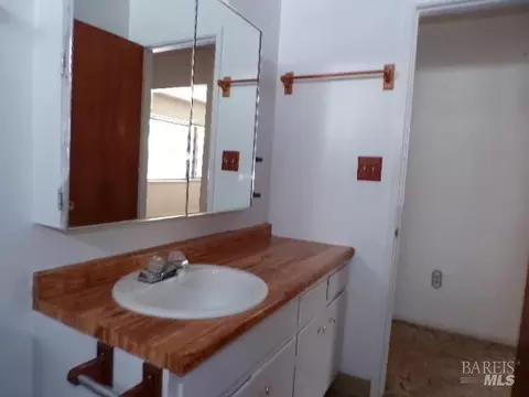 Bath - 6258 5th Ave, Lucerne, CA 95458 photo 2 of 3