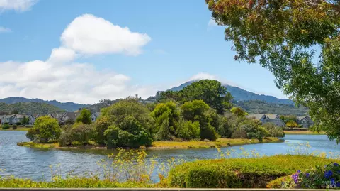 58 Bedford Cv, San Rafael, CA 94901
