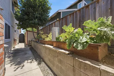 Exterior - 601 Seahorse Dr, Vallejo, CA 94591 photo 6 of 6