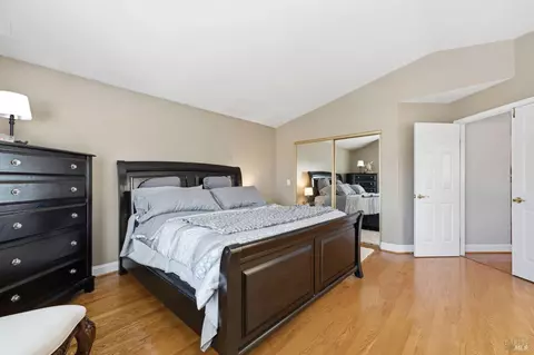 Bedroom - 601 Seahorse Dr, Vallejo, CA 94591 photo 2 of 7