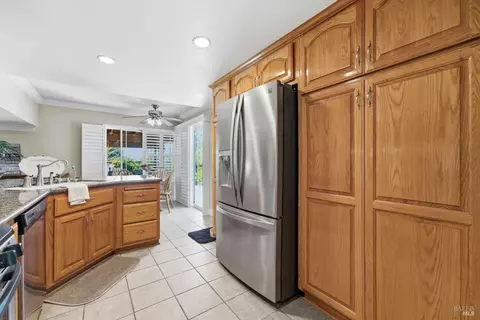 Kitchen - 601 Seahorse Dr, Vallejo, CA 94591 photo 1 of 2