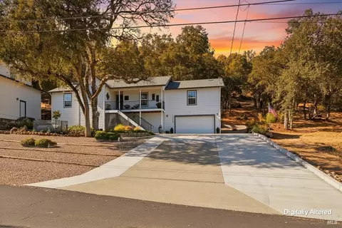 19468 Park Ridge Dr, Hidden Valley Lake, CA 95467
