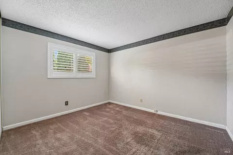 Bedroom - 2643 Barbour Dr, Fairfield, CA 94534 photo 1 of 11