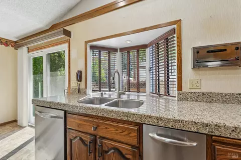 Kitchen - 2643 Barbour Dr, Fairfield, CA 94534 photo 4 of 9