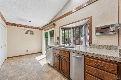 Kitchen - 2643 Barbour Dr, Fairfield, CA 94534 photo 3 of 9