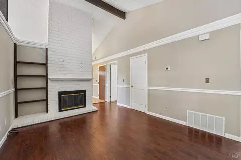 Living - 2643 Barbour Dr, Fairfield, CA 94534 photo 9 of 10