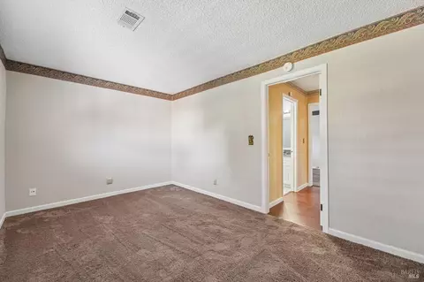 Bedroom - 2643 Barbour Dr, Fairfield, CA 94534 photo 7 of 11
