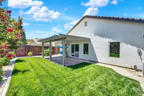 Exterior - 560 Evans Rd, Dixon, CA 95620 photo 12 of 17