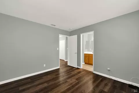 Bedroom - 560 Evans Rd, Dixon, CA 95620 photo 4 of 4
