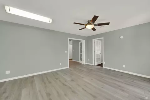 Living - 560 Evans Rd, Dixon, CA 95620 photo 10 of 11