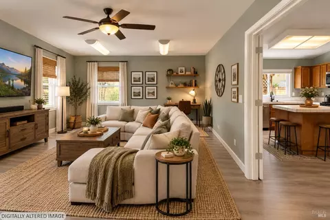 Living - 560 Evans Rd, Dixon, CA 95620 photo 9 of 11