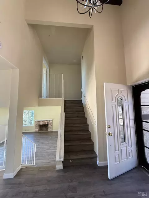 Entry Way - 131 Hillview Dr, Vallejo, CA 94591 photo 1 of 2