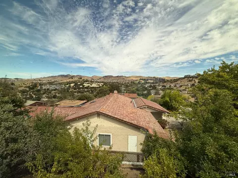 Exterior - 131 Hillview Dr, Vallejo, CA 94591 photo 4 of 4