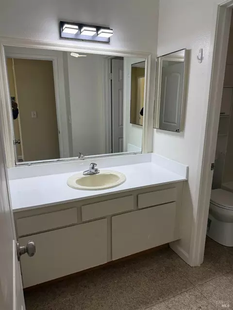 Bath - 131 Hillview Dr, Vallejo, CA 94591 photo 4 of 4