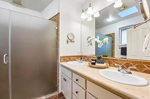 Bath - 22585 Sylvan Way, Monte Rio, CA 95462 photo 3 of 3