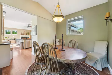 Dining - 22585 Sylvan Way, Monte Rio, CA 95462 photo 2 of 2