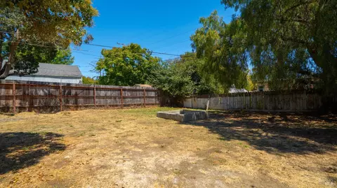 Exterior - 168 Fairmont Ave, Vallejo, CA 94590 photo 12 of 13