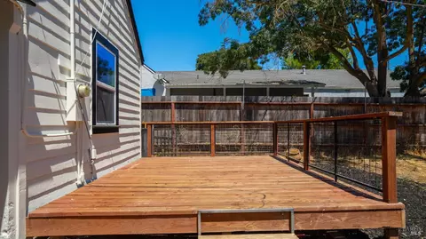 Exterior - 168 Fairmont Ave, Vallejo, CA 94590 photo 7 of 13