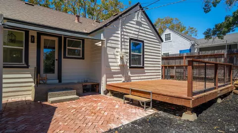 Exterior - 168 Fairmont Ave, Vallejo, CA 94590 photo 8 of 13