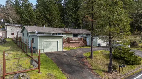 Exterior - 28060 Poppy Dr, Willits, CA 95490 photo 5 of 5