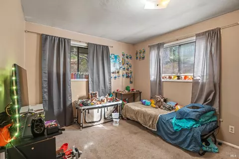 Bedroom - 28060 Poppy Dr, Willits, CA 95490 photo 4 of 4