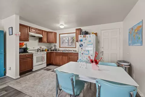 Kitchen - 28060 Poppy Dr, Willits, CA 95490 photo 1 of 3
