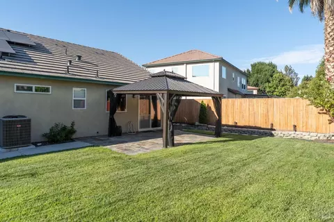 Exterior - 485 Briarwood Dr, Ukiah, CA 95482 photo 4 of 10