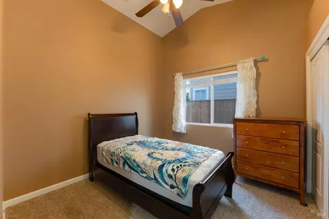 Bedroom - 485 Briarwood Dr, Ukiah, CA 95482 photo 3 of 3