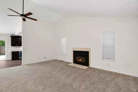 Living - 131 William Cir, Cloverdale, CA 95425 photo 7 of 7