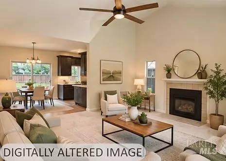 Living - 131 William Cir, Cloverdale, CA 95425 photo 6 of 7